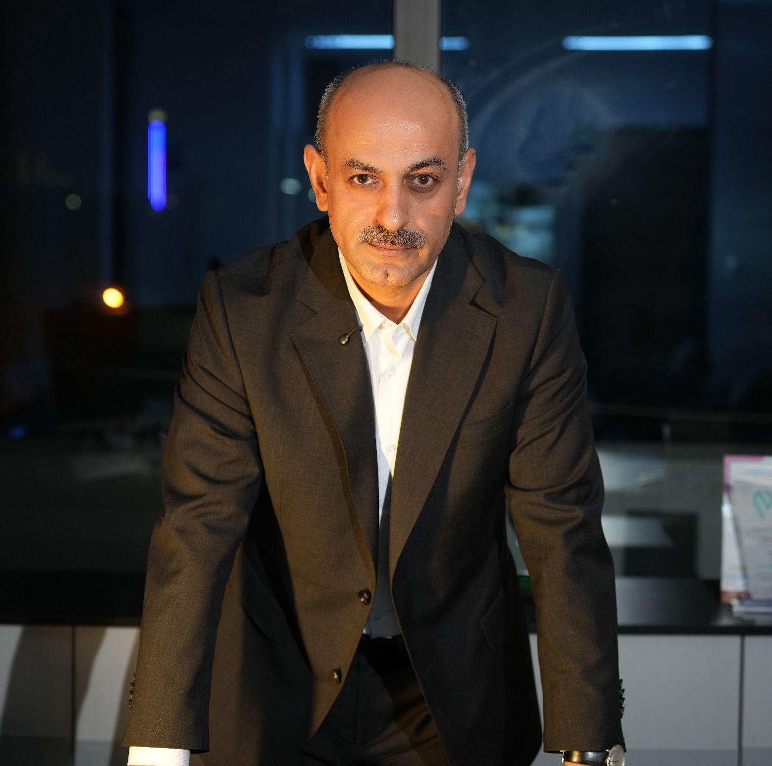 ئاسوس علي احمد عبده